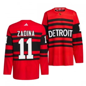 Män Ishockey Detroit Red Wings tröja Filip Zadina 11 Adidas 2022-23 Röd Reverse Retro 2.0 Authentic